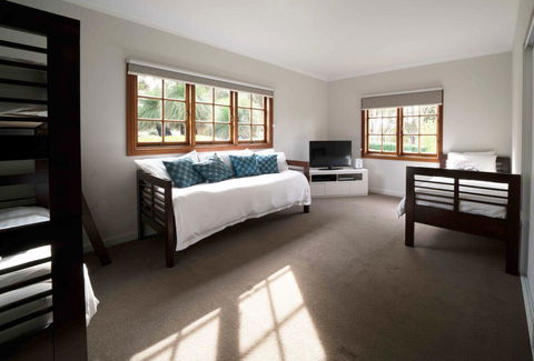 The Farmhouse - Port Augusta Accommodation 10