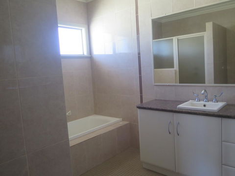 Kalbarri Riverfront Unit - Port Augusta Accommodation 11