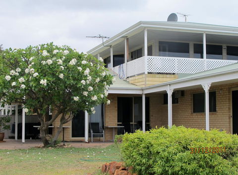 Kalbarri Riverfront Unit - Port Augusta Accommodation 2