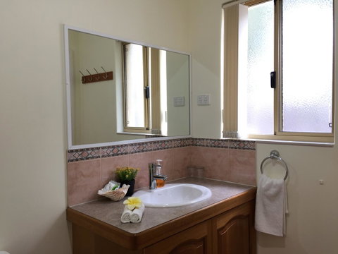 The Royal Dolphin Bed & Breakfast Safety Bay - Port Augusta Accommodation 20