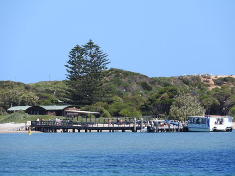 The Royal Dolphin Bed & Breakfast Safety Bay - Port Augusta Accommodation 9