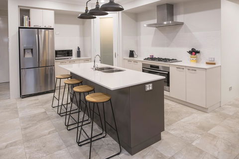 15 Cabot Close - Port Augusta Accommodation 12