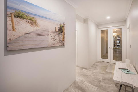 15 Cabot Close - Port Augusta Accommodation 3