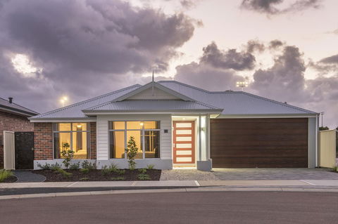 15 Cabot Close - Port Augusta Accommodation 0