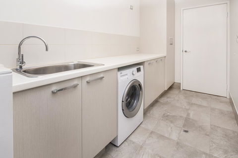 15 Cabot Close - Port Augusta Accommodation 19