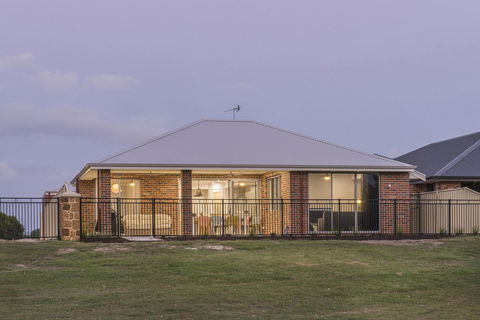 15 Cabot Close - Port Augusta Accommodation 23