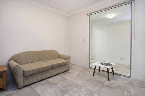 15 Cabot Close - Port Augusta Accommodation 17