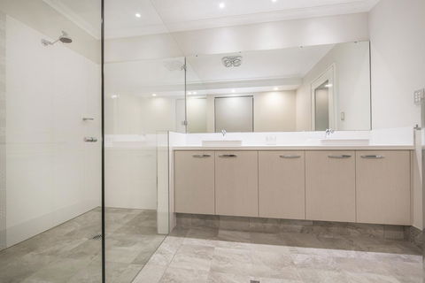 15 Cabot Close - Port Augusta Accommodation 6