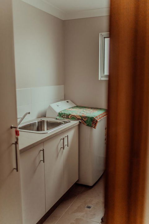 Bluebird Cottage - Port Augusta Accommodation 24