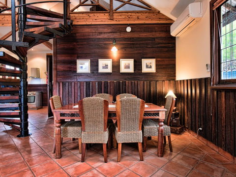 Oak Tree Barn Bridgetown - Port Augusta Accommodation 4