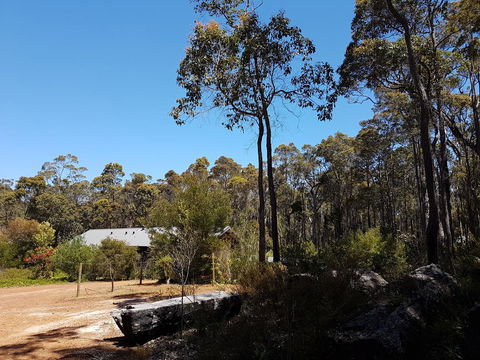 Jarrah Grove Forest Retreat - Port Augusta Accommodation 20