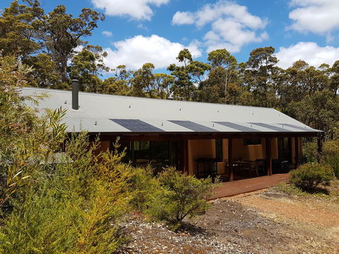 Jarrah Grove Forest Retreat - Port Augusta Accommodation 15