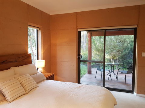 Jarrah Grove Forest Retreat - Port Augusta Accommodation 4