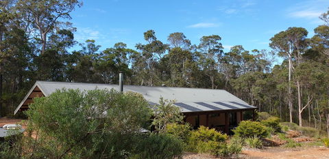 Jarrah Grove Forest Retreat - Port Augusta Accommodation 18