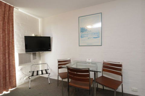 Atrium Hotel Mandurah - Port Augusta Accommodation 2
