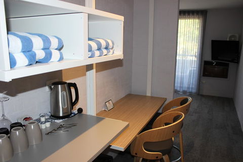 Atrium Hotel Mandurah - Port Augusta Accommodation 11