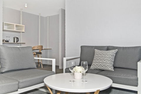 Atrium Hotel Mandurah - Port Augusta Accommodation 22