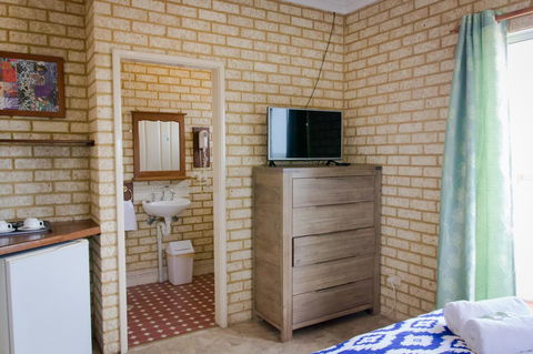Baywatch Retreat Augusta - Port Augusta Accommodation 8