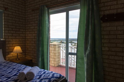 Baywatch Retreat Augusta - Port Augusta Accommodation 7