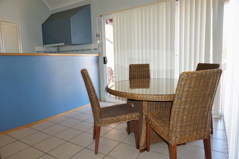 Osprey Holiday Village Unit 122 2 Bedroom - Port Augusta Accommodation 4