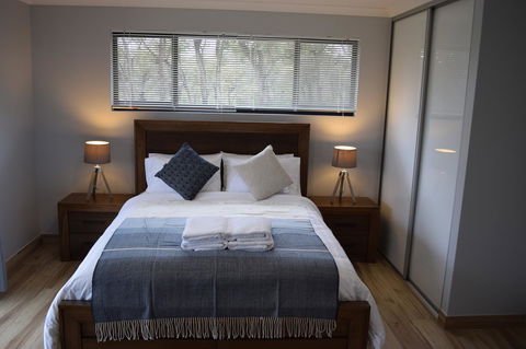 Eagle Bay House - Port Augusta Accommodation 11
