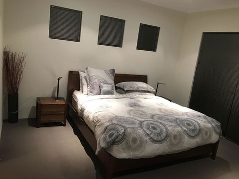 THE SANCTUARY LUXURY HOLIDAY HOME - Port Augusta Accommodation 1