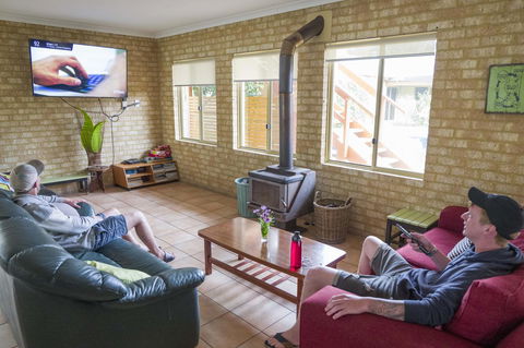 Lancelin Lodge - Port Augusta Accommodation 4