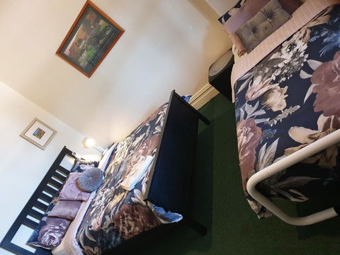 Junction Hotel Moora - Port Augusta Accommodation 2