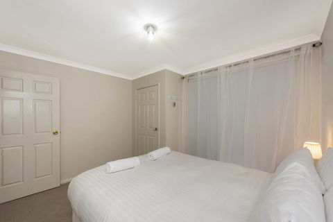 Scarborough Villa On Duke - Port Augusta Accommodation 20