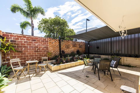 Scarborough Villa On Duke - Port Augusta Accommodation 3
