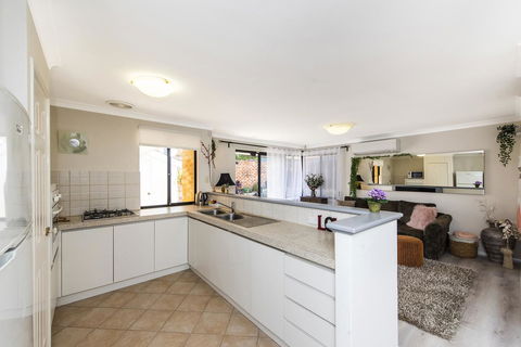 Scarborough Villa On Duke - Port Augusta Accommodation 17