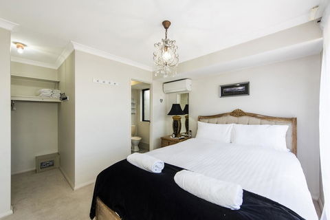 Scarborough Villa On Duke - Port Augusta Accommodation 0