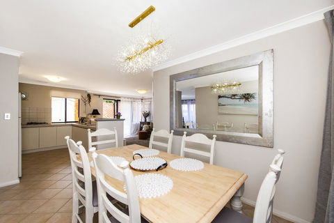 Scarborough Villa On Duke - Port Augusta Accommodation 30