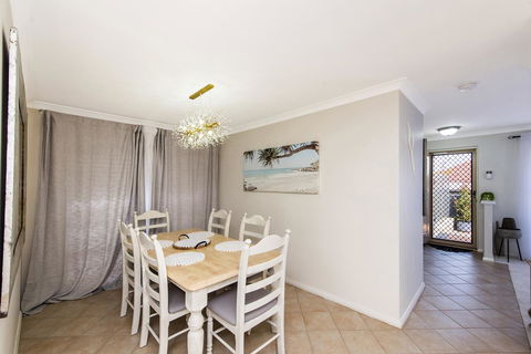 Scarborough Villa On Duke - Port Augusta Accommodation 5