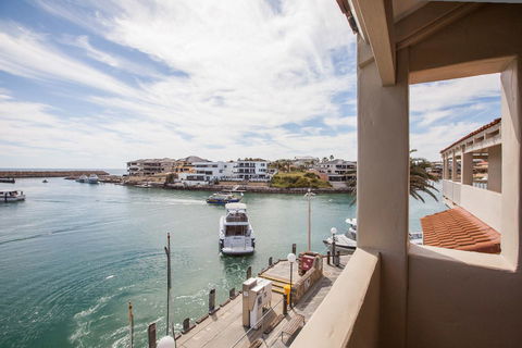 The Marina Hotel - Mindarie - Port Augusta Accommodation 2