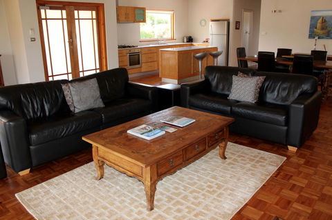 Moana Spa Villas - Prime Yallingup Location - Port Augusta Accommodation 7