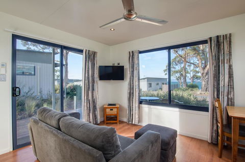 Swansea Beach Chalets - Port Augusta Accommodation 18