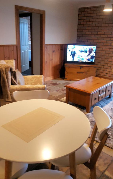 Stanley Village Waterfront Accommodation - Port Augusta Accommodation 4