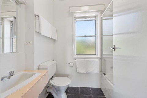 Coach House Launceston - Port Augusta Accommodation 22