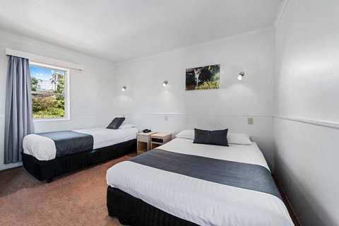 Coach House Launceston - Port Augusta Accommodation 16