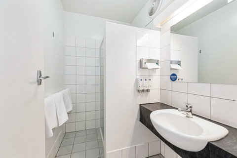 Coach House Launceston - Port Augusta Accommodation 24