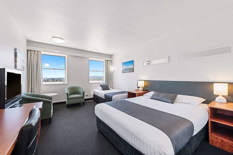 Coach House Launceston - Port Augusta Accommodation 4
