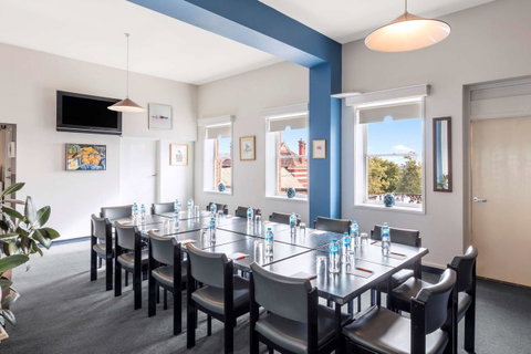 Coach House Launceston - Port Augusta Accommodation 34