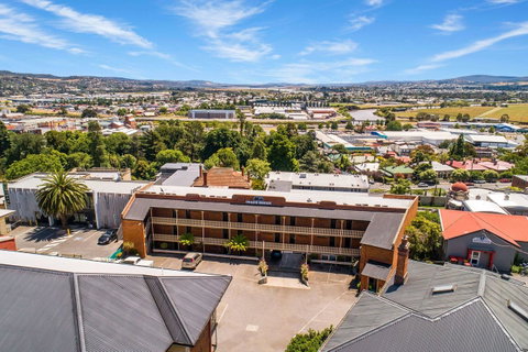 Coach House Launceston - Port Augusta Accommodation 32