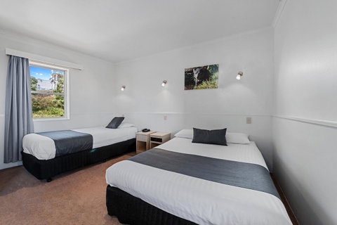 Coach House Launceston - Port Augusta Accommodation 10