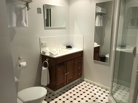 The Macquarie Hobart - Port Augusta Accommodation 38