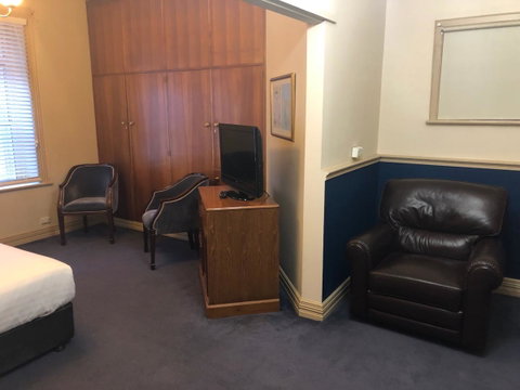 The Macquarie Hobart - Port Augusta Accommodation 3