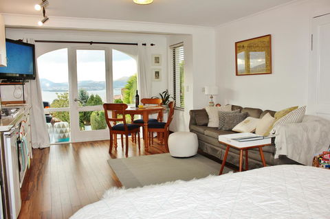 Million Dollar Views - Port Augusta Accommodation 32