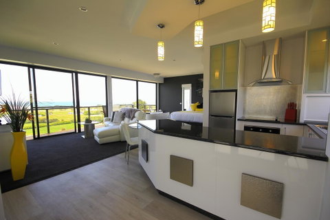 Horizon Deluxe Apartments - Port Augusta Accommodation 3