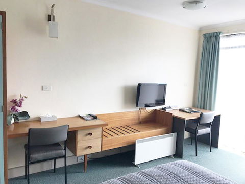 The Waterfront Wynyard - Port Augusta Accommodation 36